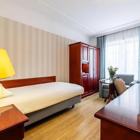 Windsor W Jachrance Hotel Jachranka