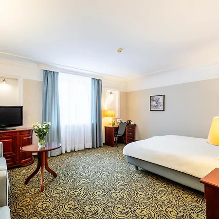 Windsor W Jachrance Hotel