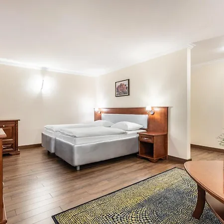 Windsor W Jachrance Hotel