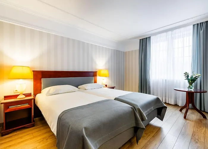 Hotel Windsor W Jachrance Jachranka