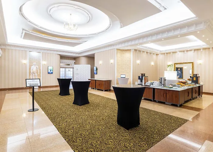 Hotel Windsor W Jachrance Jachranka